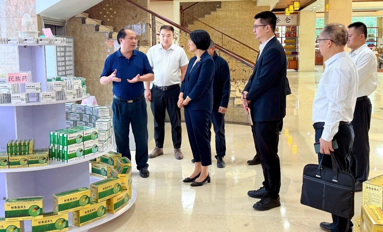 县委主要领导深入集团调研 精准服务助企发展